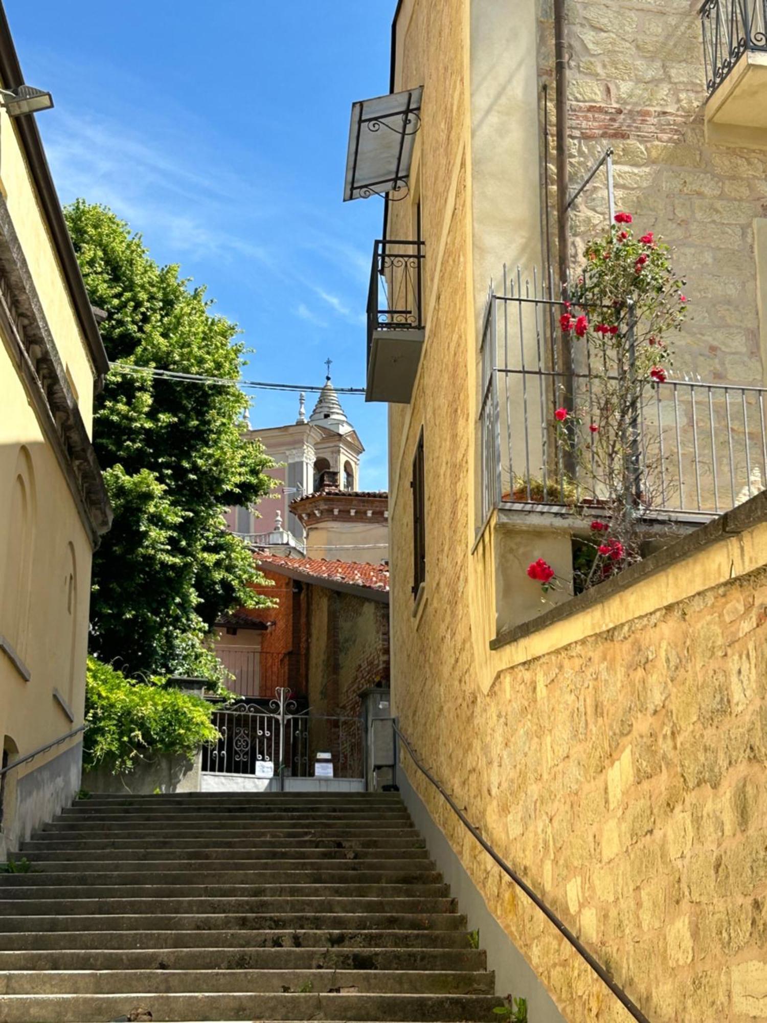 Al Vicolo Uno Montemagno (Piedmont) Exterior foto